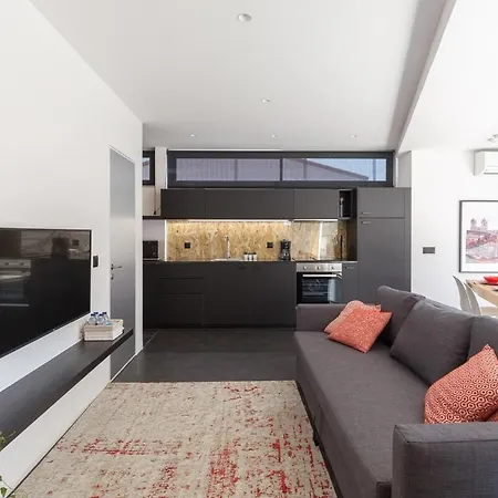 Qp Trindade Apartments * بورتو