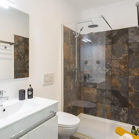 شقة Qp Trindade Apartments بورتو