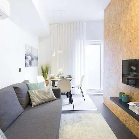 QP Verde Modern Central 3 mins Metro Trindade Oporto