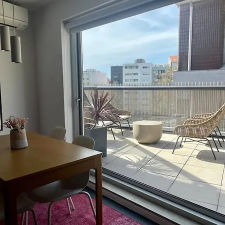 QP Verde Modern Central 3 mins Metro Trindade Apartamento *