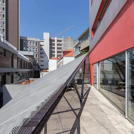 Apartamento QP Verde Modern Central 3 mins Metro Trindade Oporto