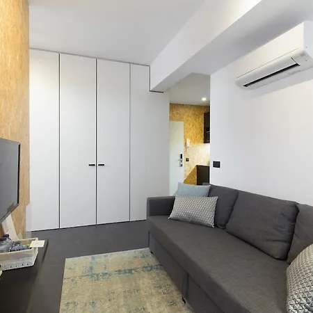 QP Verde Modern Central 3 mins Metro Trindade *