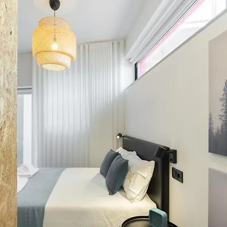 QP Verde Modern Central 3 mins Metro Trindade Apartamento Oporto