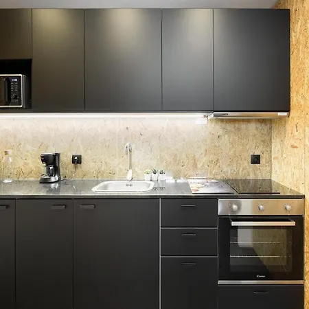 Apartamento QP Verde Modern Central 3 mins Metro Trindade