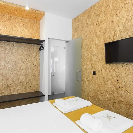 Apartamento QP Verde Modern Central 3 mins Metro Trindade *